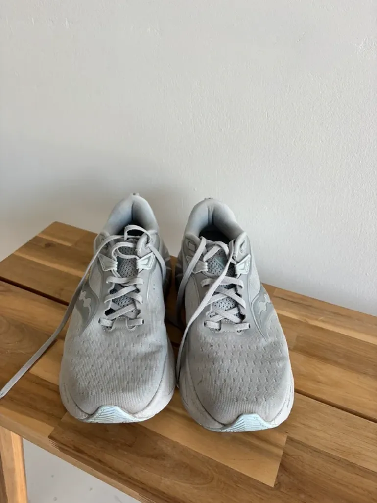 Saucony Triumph 22 bike usato — immagine 2 di 4