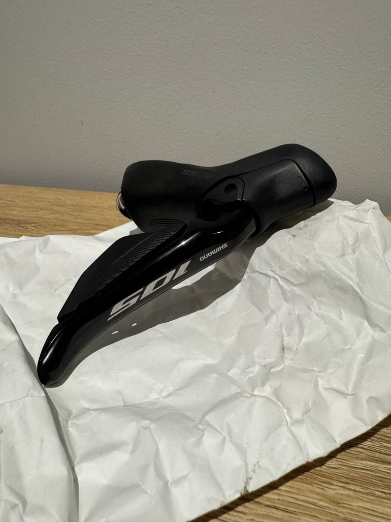 Used Shimano 105 DI2 12V 2024 bike — image 5 of 11