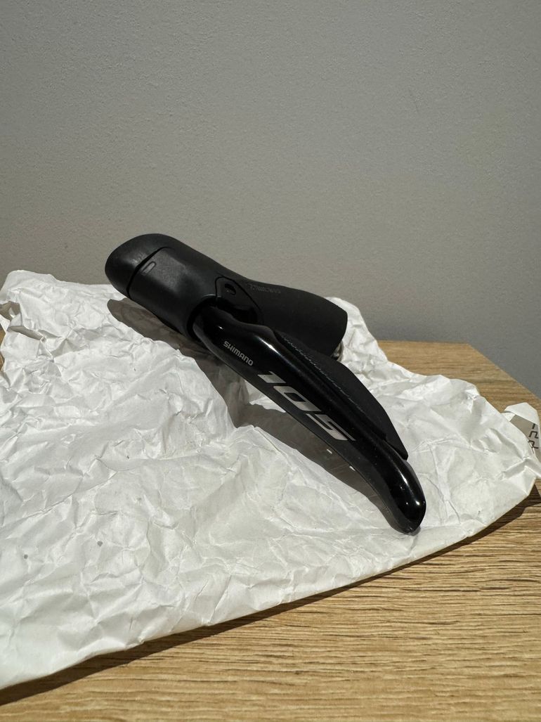 Used Shimano 105 DI2 12V 2024 bike — image 6 of 11