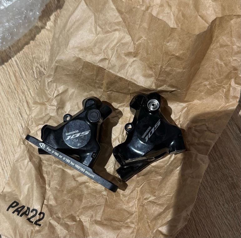 Used Shimano 105 DI2 12V 2024 bike — image 7 of 11