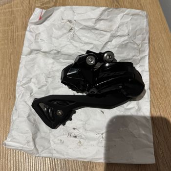Used Shimano 105 DI2 12V 2024 bike — image 4 of 11