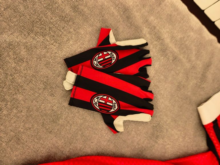 ROSTI Completino Ciclismo A.C. Milan 2019 bike d'occasion — image 4 sur 8