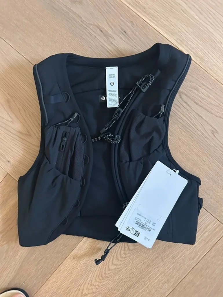 Used Lululemon Laufweste bike — image 5 of 6