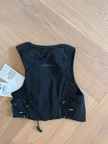 Used Lululemon Laufweste bike — image 3 of 6