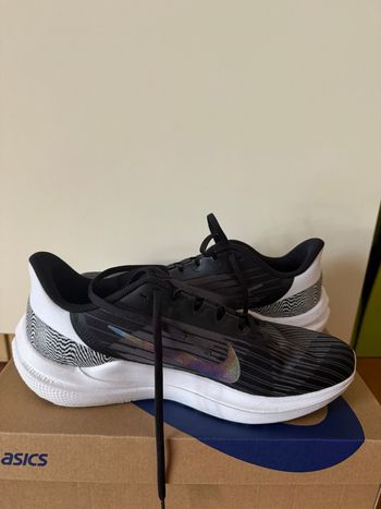 Brugt Nike Winflo 9 Running Shoes bike — billede 2 af 4