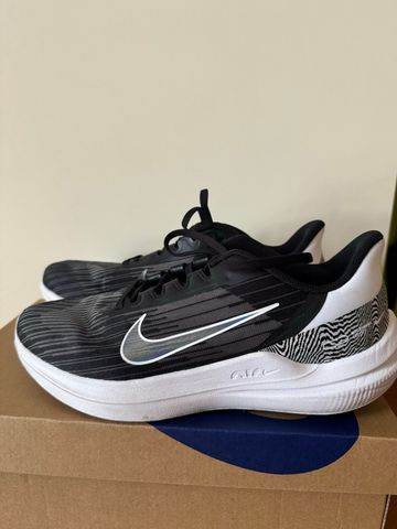 Gebrauchtes Nike Winflo 9 Running Shoes Running Shoes
