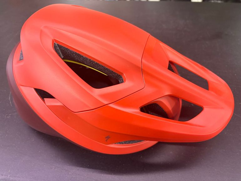 Käytetty Specialized Camber Helmet bike — kuva 1 / 2