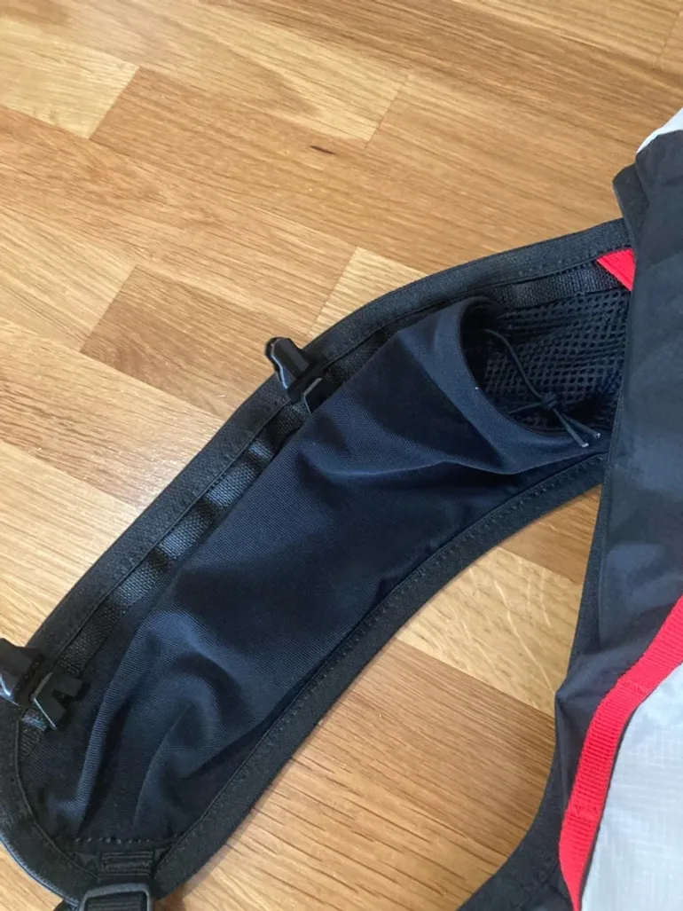Käytetty Salomon Trail Hydration Vest bike — kuva 12 / 13