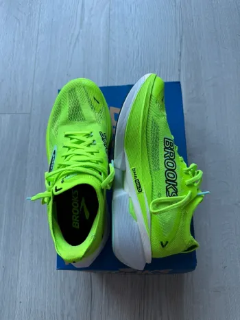 Brooks Hyperion Max 3 bike usato — immagine 2 di 7