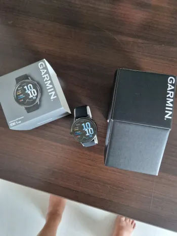 Used Garmin Venu 4 bike
