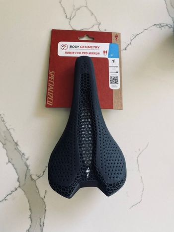 Used Specialized Romin Mirror Saddle 2026 bike — image 3 of 3