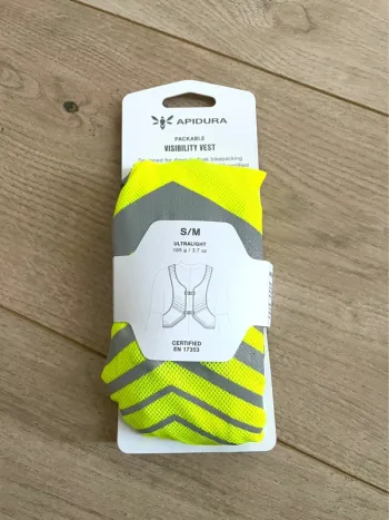 Used Apidura Packable Visibility Vest bike — image 4 of 4