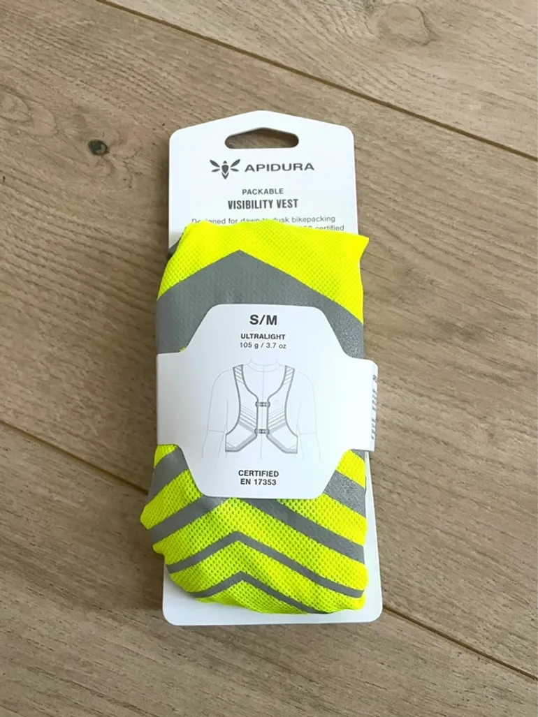 Used Apidura Packable Visibility Vest bike — image 4 of 4