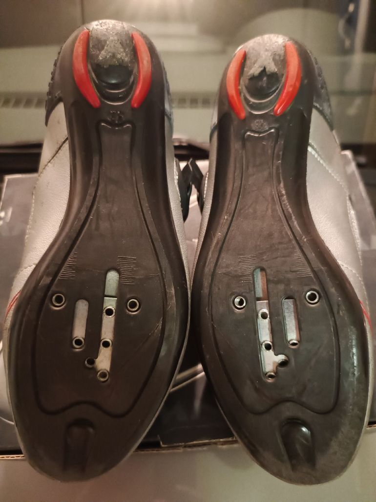 Used Vittoria CRS bike — image 5 of 6