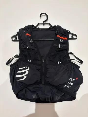 Used Compressport Ultrun S Pack Evo 15 bike — image 2 of 12