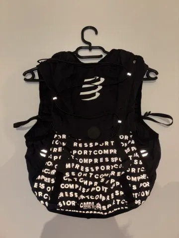 Used Compressport Ultrun S Pack Evo 15 bike — image 5 of 12