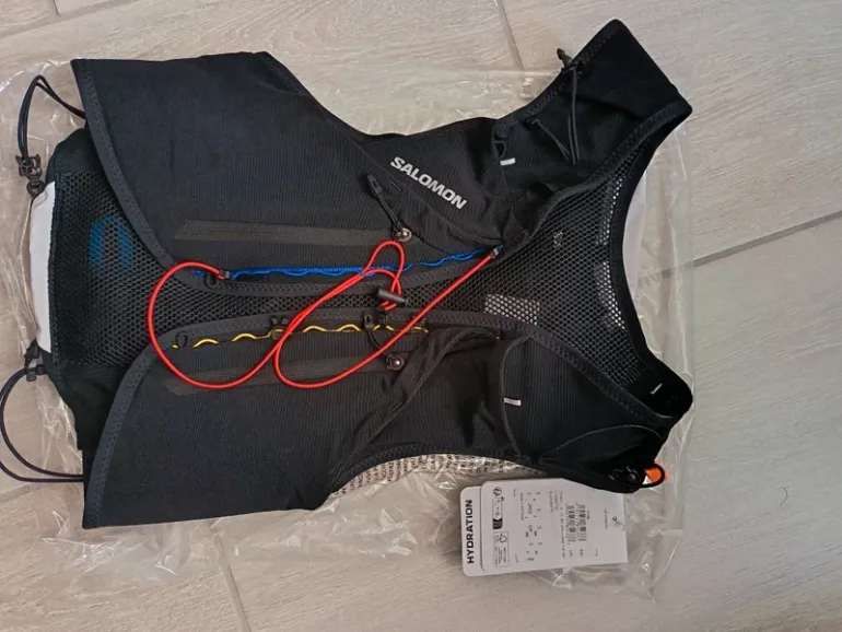 Used Salomon Adv Skin 12 Race Flag bike — image 2 of 3