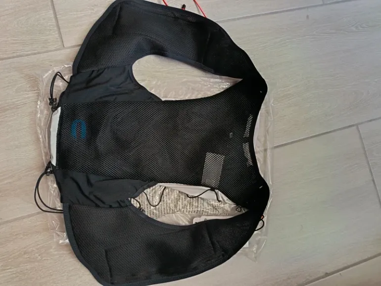 Used Salomon Adv Skin 12 Race Flag bike — image 3 of 3