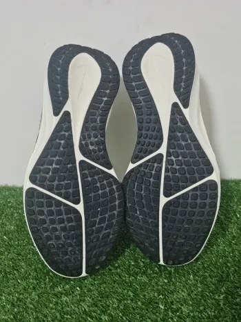 Nike Vomero 17 bike d'occasion — image 5 sur 7