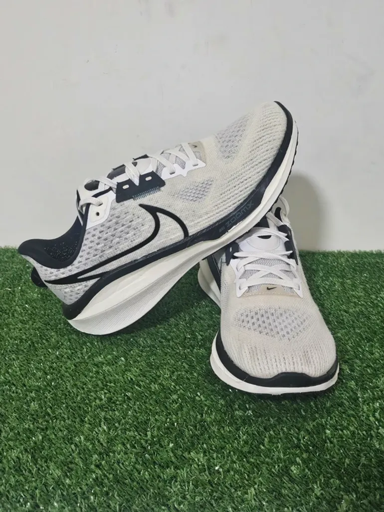 Nike Vomero 17 bike d'occasion — image 1 sur 7