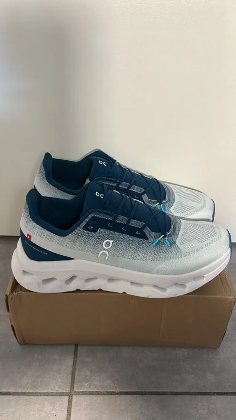 On Running On Cloud bike usato — immagine 1 di 4