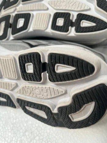 Hoka Bondi 9 bike usato — immagine 5 di 7
