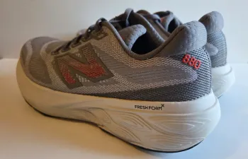 New Balance Fresh Foam X 880 V15 bike de segunda mano — imagen 3 de 11