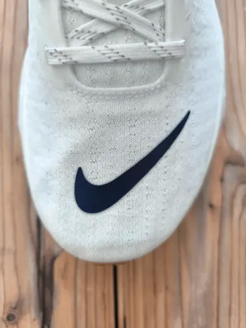 Nike Invincible 3 bike d'occasion — image 7 sur 15
