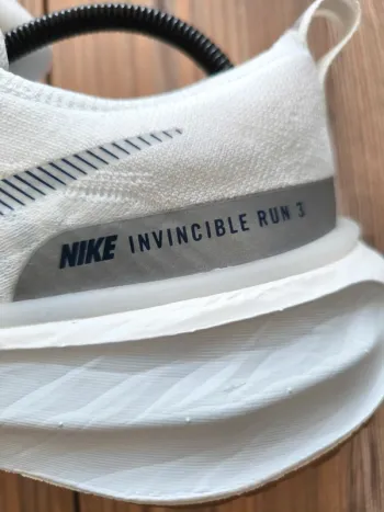 Nike Invincible 3 bike d'occasion — image 10 sur 15