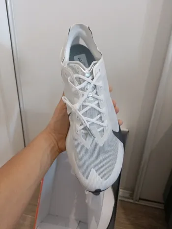 Nike ZoomX Vaporfly Next% 4 bike d'occasion — image 5 sur 8