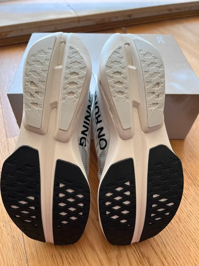 Used Lightweight White Racing Running Shoes bike — image 6 of 7