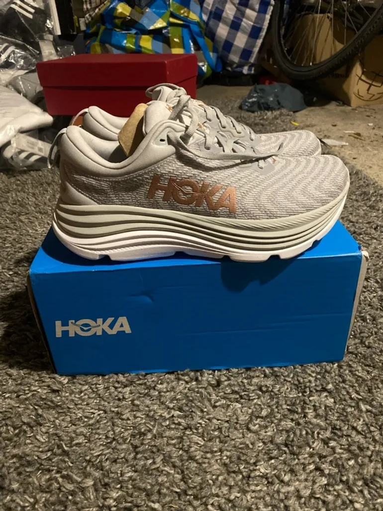 Hoka Gaviota 5 bike usato — immagine 1 di 8