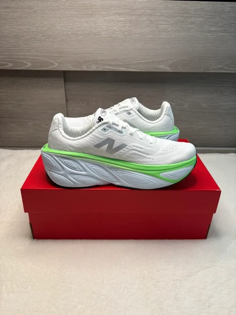 New Balance Fresh Foam X More v5 bike d'occasion — image 4 sur 11