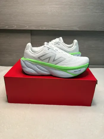 New Balance Fresh Foam X More v5 bike d'occasion — image 6 sur 11