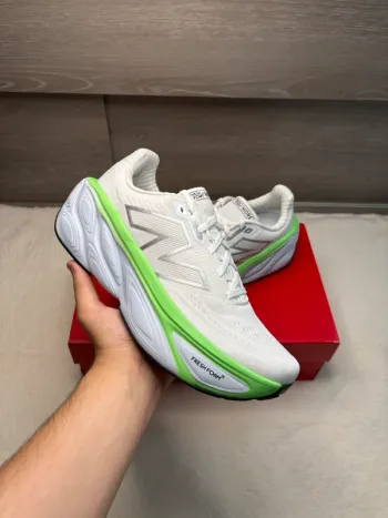 New Balance Fresh Foam X More v5 bike d'occasion
