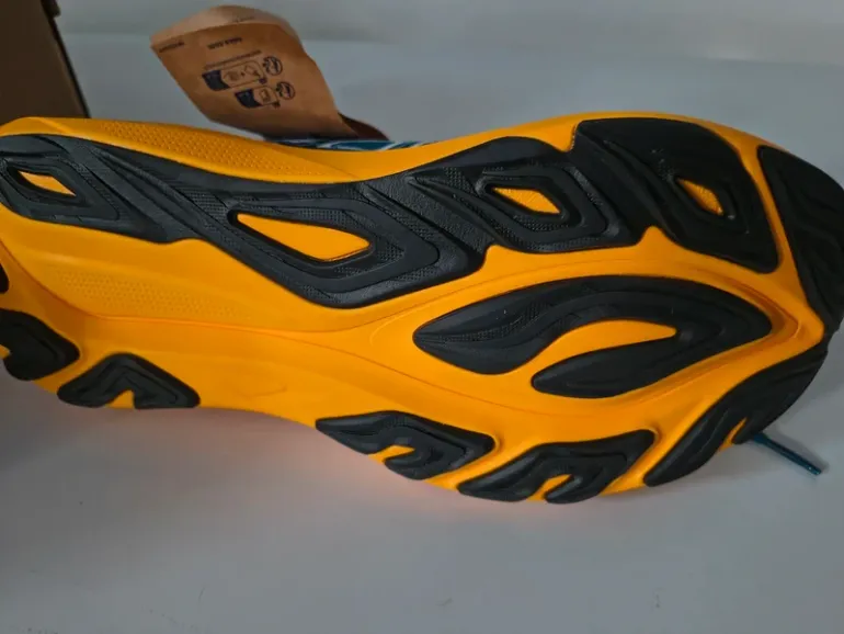 Used Asics GT 2000 14 bike — image 3 of 5