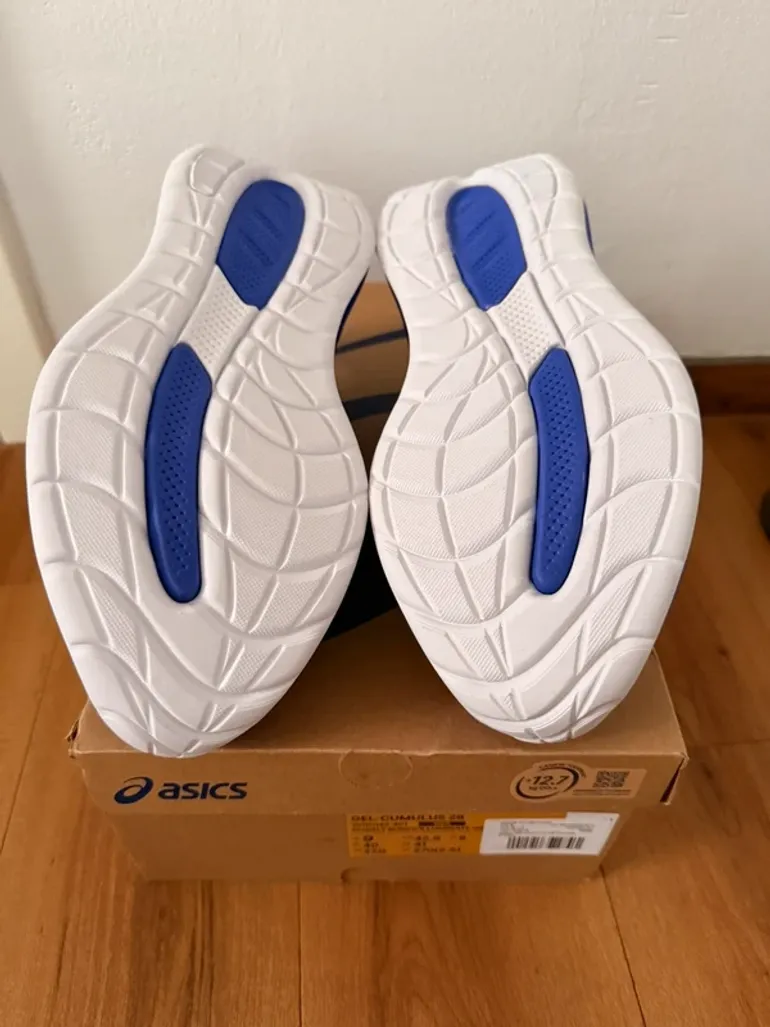 Used Asics Cumulus 28 bike — image 5 of 6
