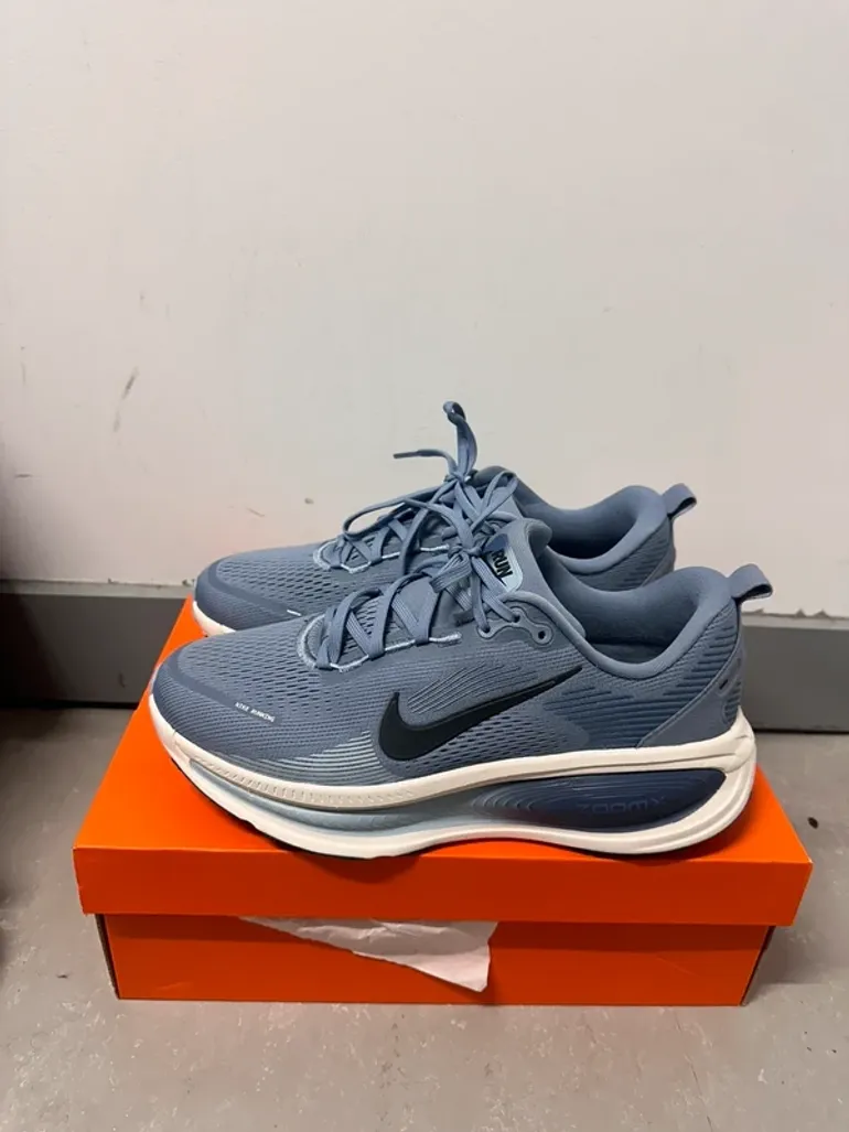 Nike Vomero 18 bike d'occasion — image 1 sur 8