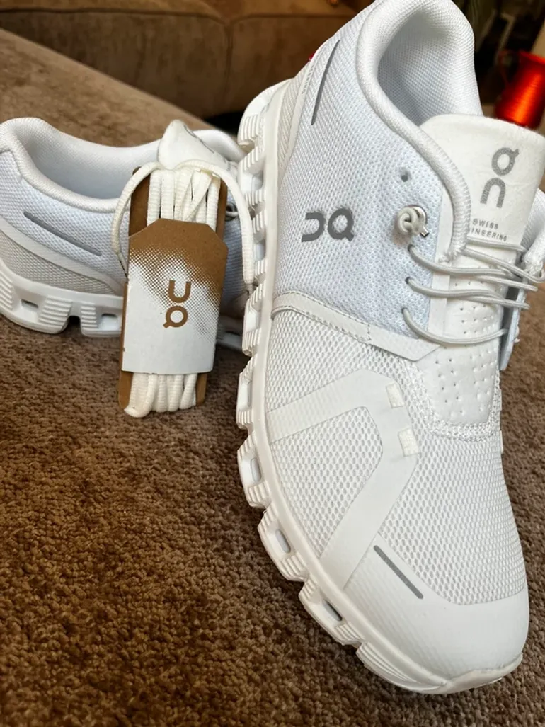 On Running Cloud 5 bike usato — immagine 2 di 6
