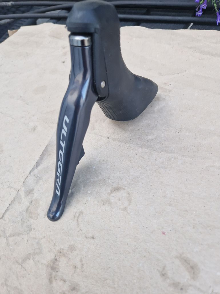 Used Shimano Ultegra ST8070R DI2 11s dics højregreb 2024 bike — image 2 of 8