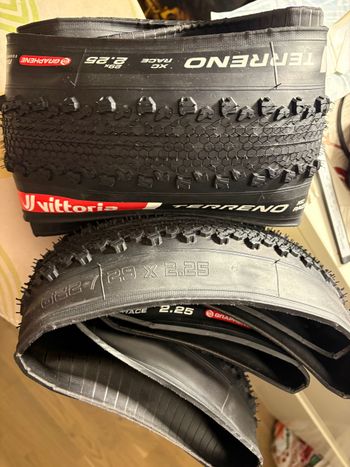 Vittoria Terreno XC Race 29 x 2.25 / 700 x 57mm 2026 bike d'occasion