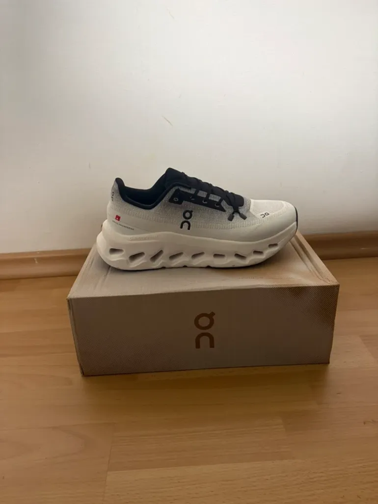 Gebrauchtes Ideal On Laufschuhe Größe 42 bike — Bild 1 von 3