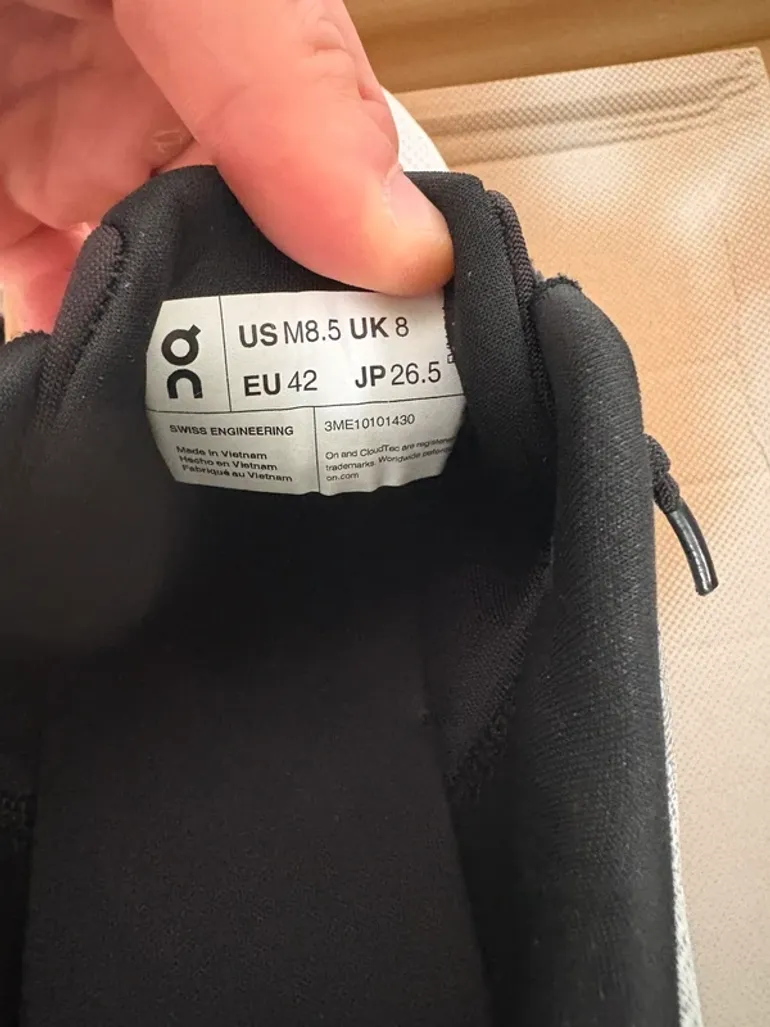 Gebrauchtes Ideal On Laufschuhe Größe 42 bike — Bild 3 von 3