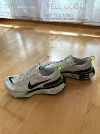 Nike Invincible 3 bike d'occasion — image 3 sur 5
