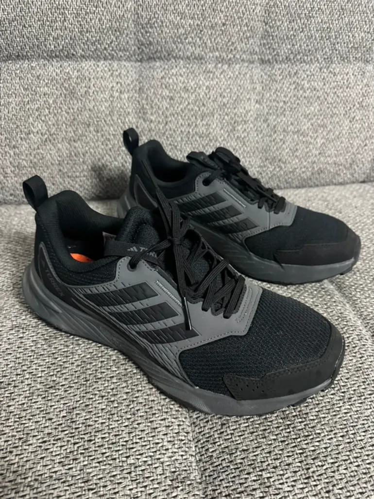 Käytetty Adidas tracefinder bike — kuva 1 / 7