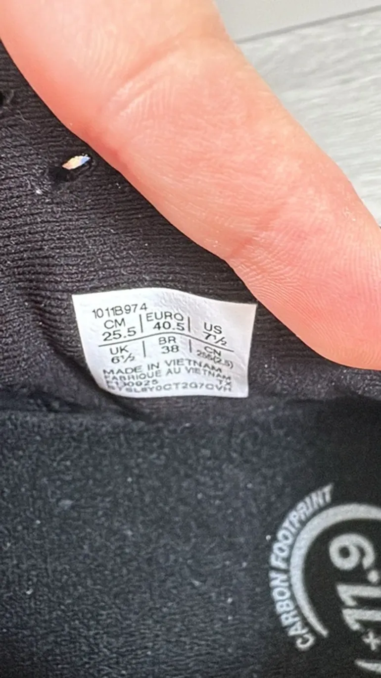 Asics Novablast 5 bike d'occasion — image 8 sur 8