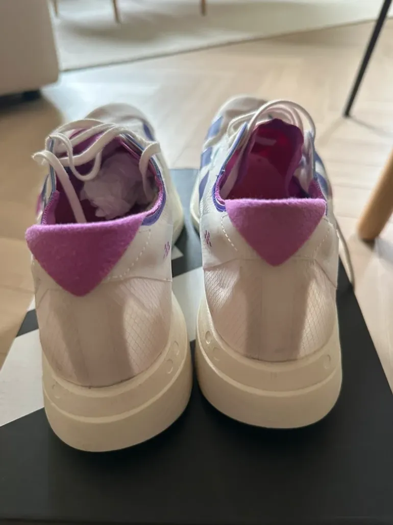 Used Adidas Adizero Adios Pro 4 bike — image 3 of 7