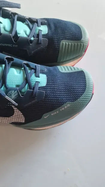 Nike Wildhorse 8 bike usato — immagine 2 di 6