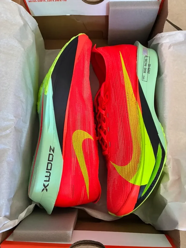 Nike Zoomx Streakfly 2 bike d'occasion — image 1 sur 7