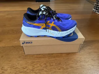 Asics Trabuco 14 bike usato
